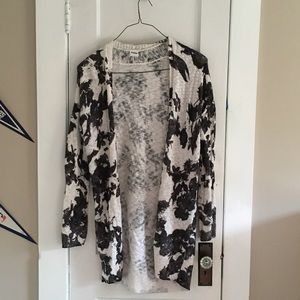 Tokyo Darling Black and White Floral Cardigan